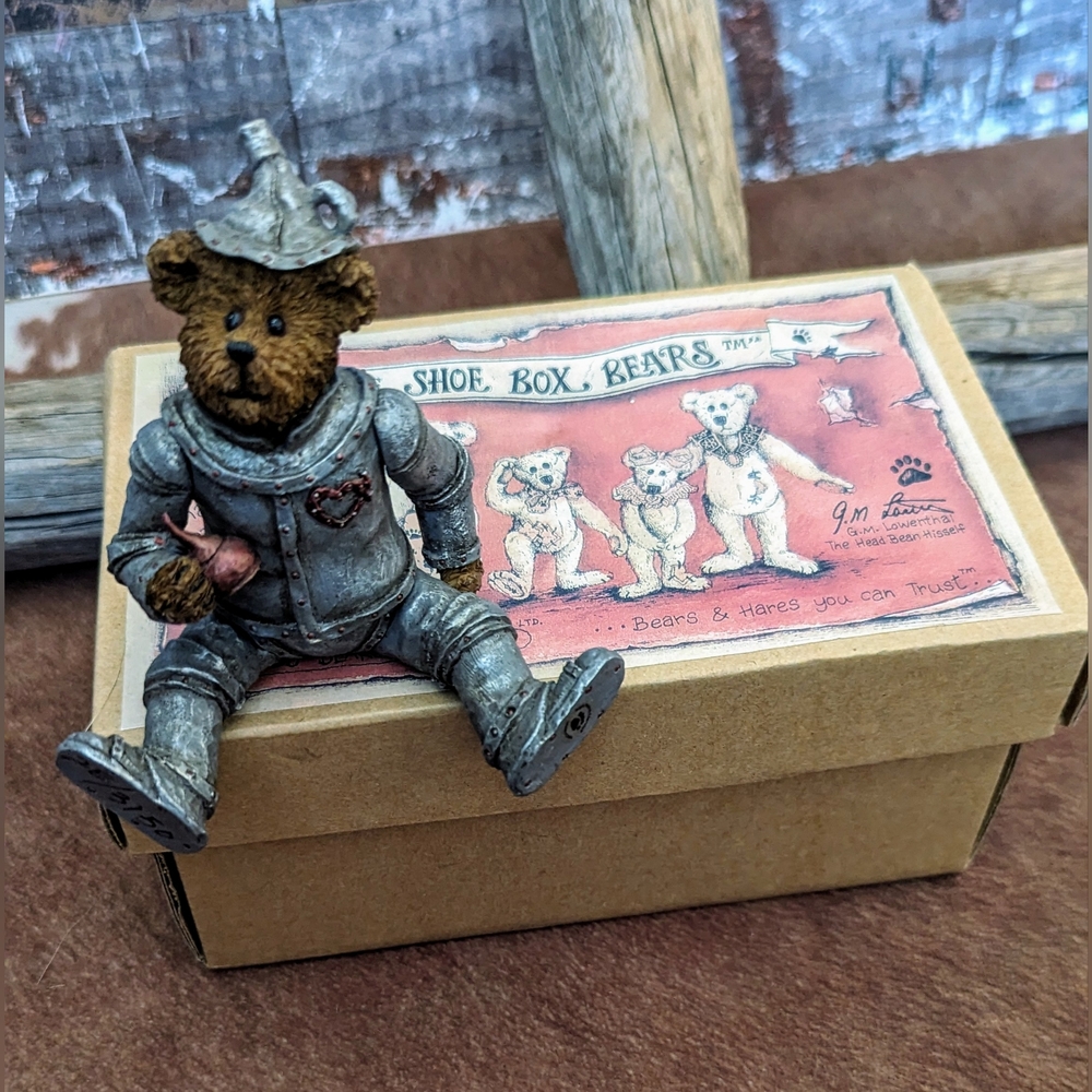 Vintage Wizard of Oz Collection "Tinman" Figurine Shoebox Boyds Bear Collection